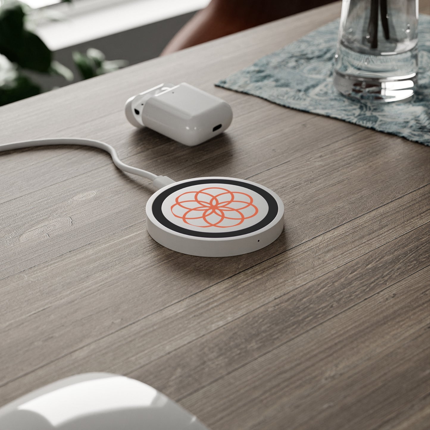 Wireless Charging Pad, Quake Charger, Modern Tech Accessory, Desk Organizer, Home Office Gift, Minimalist Decor, Eco-Friendly Gadget
